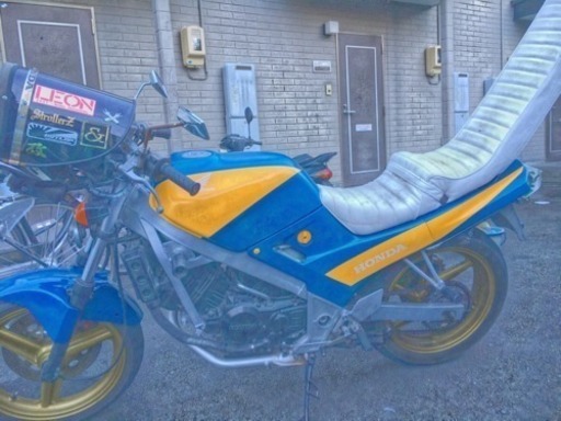 漢のカワサキ プレミアムな限定モデルの要素を取り入れたFXの仕様がかっこよすぎてヤバい！ Z400FX