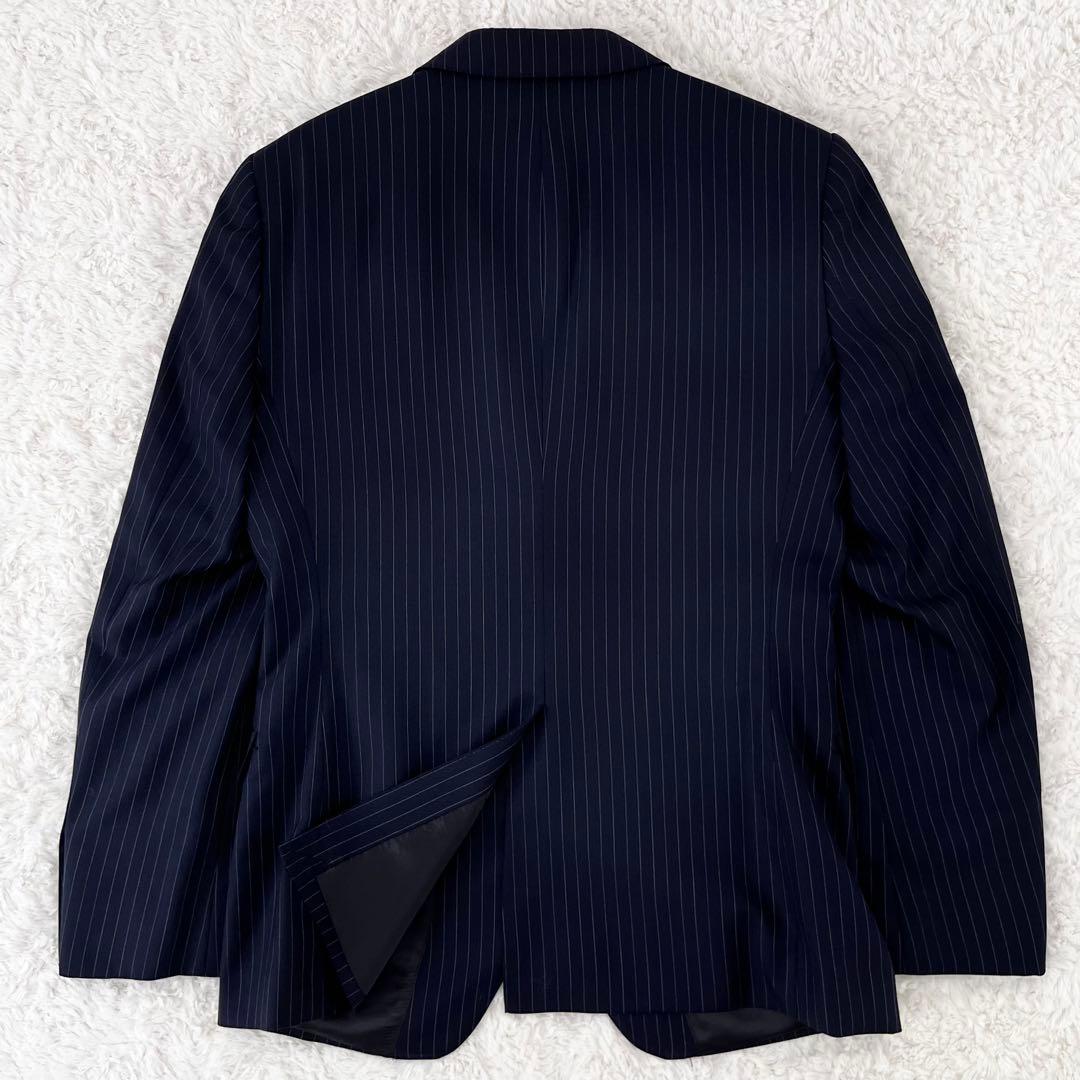 ネイビーシャツのメンズコーデをおしゃれに見せるには？着こなしのコツとおすすめアイテムをご紹介 - AUENオーエン旧DCOLLECTION- 30代・40代・50代からのメンズファッション通販 AUEN