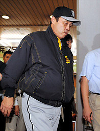 ６連敗の阪神・岡田監督「そんなん全然関係ないよ。向こう勝ちにきとったな、左ばっか投げて」 一問一答阪神タイガース デイリースポーツ online