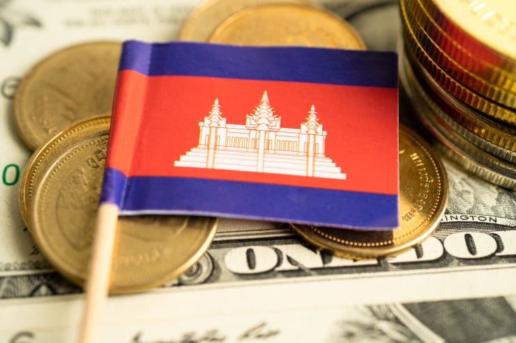 ポーランドのお金の硬貨や紙幣の背景の写真素材・画像素材 Image 17281560