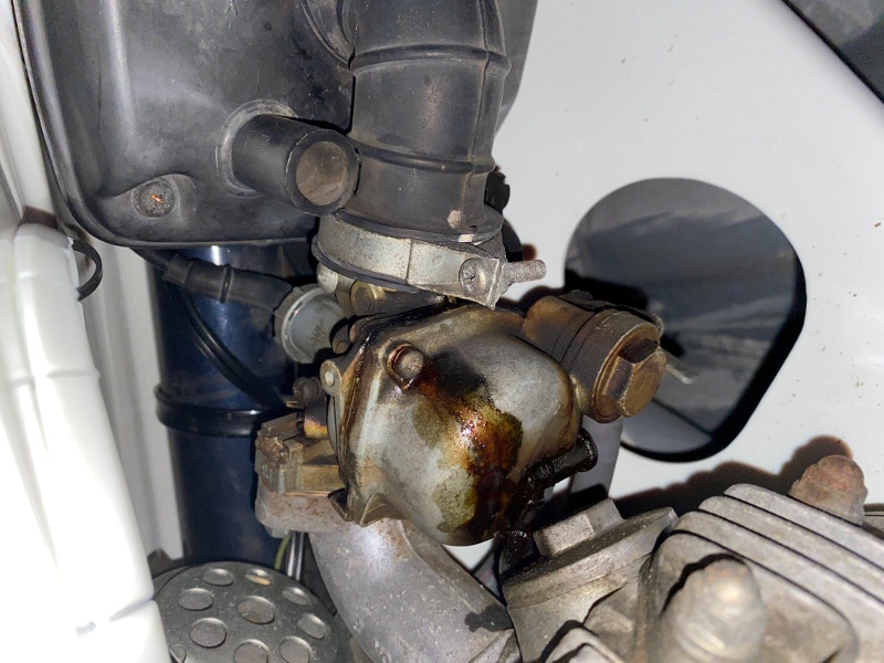 スーパーカブのキャブレター分解洗浄＆エアフィルター交換 素人による手順写真- 川口市 はしもと鍼灸院 はり灸専門健康で快適な毎日をサポートする鍼灸専門院です 鍼と健康は相性が抜群