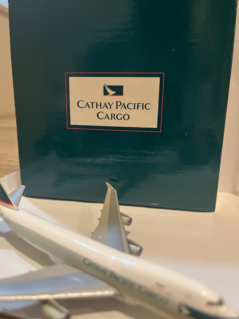 キャセイパシフィック航空、個室新ビジネスお披露目 777-300ERに搭載