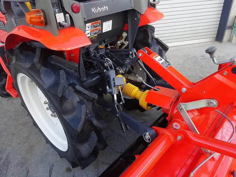 牽引貨物自動車のトラクターとトレーラーの連結メカニズムを判りやすく徹底解説！トラック流通センタ