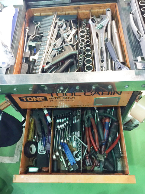 Amazon電動工具オーガナイザー ガレージ 収納 整理 棚 ツールホルダー ドリルラック 棚 ローリングカート オープンツール チェストキャビネット ボックス オーガナイザー キャスター付き ワークショップ ガレージ ギフト アイデア 男性 お父さんスチールラック本体 オンライン通販