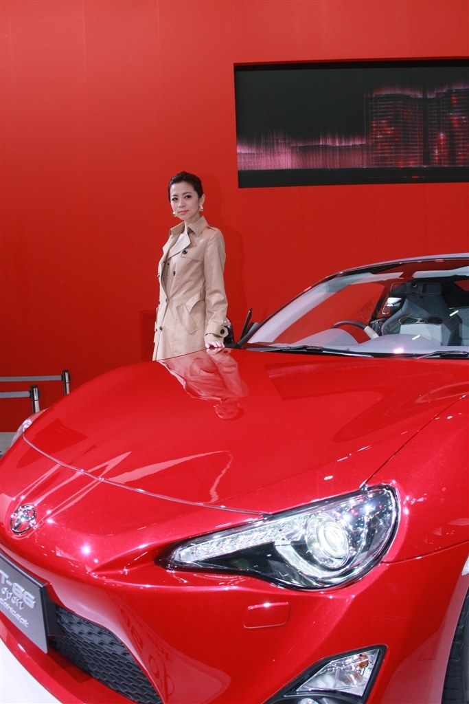 アルファードがダサいと言われる理由！デザインや評判の真実に迫る