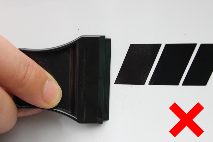 フロントガラスのステッカーは車検に影響する？自動車コーティング 安心価格・実績多数 ユナイト