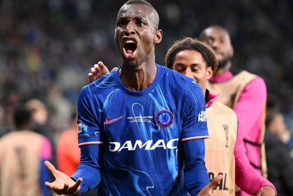 今夏の移籍市場におけるジャクソンの希望は？売却候補も本人は残留を望むGoal.com 日本