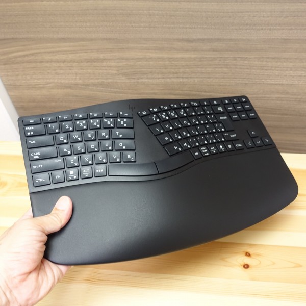 エルゴノミクスキーボードのおすすめ13選。メカニカル式のモノもご紹介