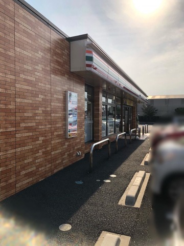 コンビニ 外観」の1.5万点のロイヤリティフリー画像、写真素材、絵Shutterstock