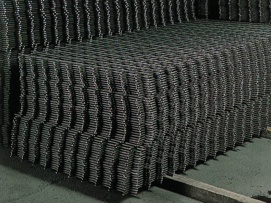 鉄・亜鉛メッキ線材の溶接金網 ワイヤーメッシュ 加工 - 株式会社 高岡ケージ工業