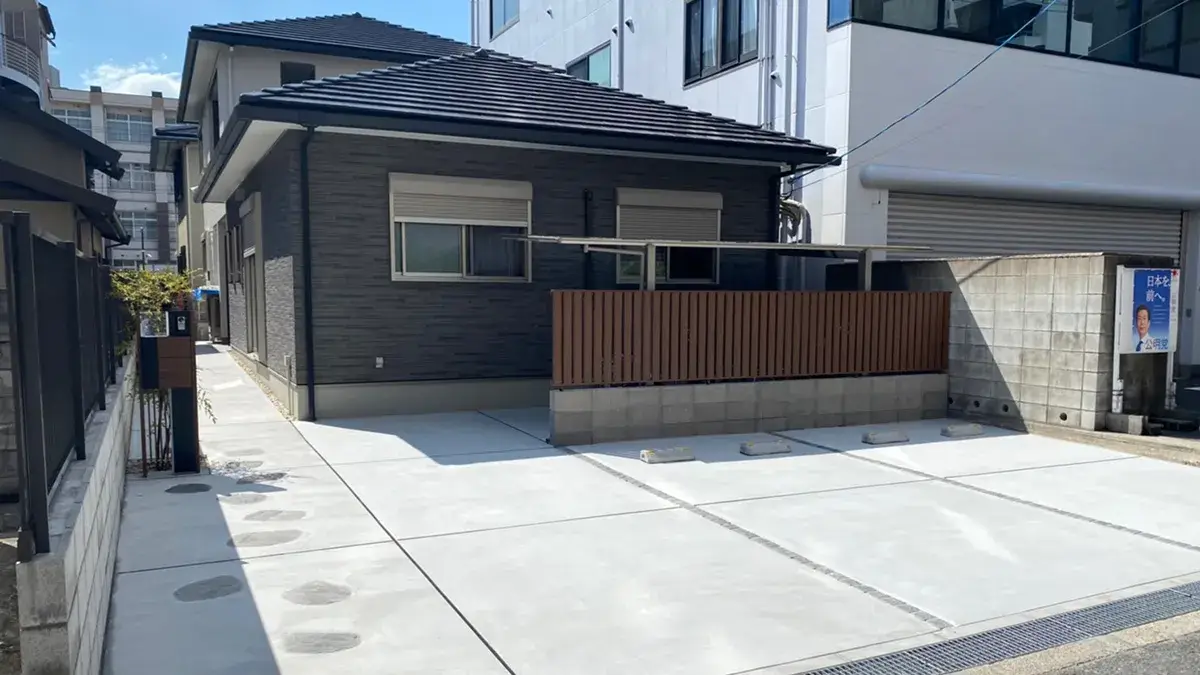 お庭のコンクリートに目地を入れておしゃれに施工しましょう静岡・神奈川県の新築外構工事の設計・施工のМＫプランニング