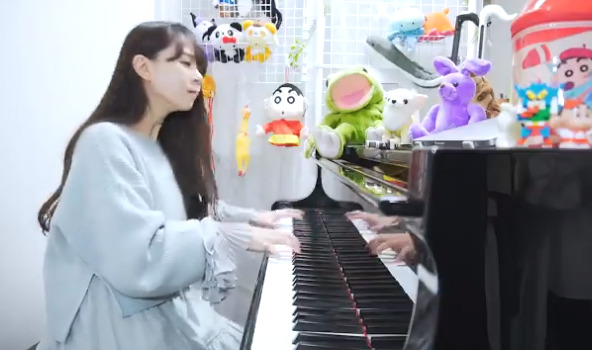 画像・写真FRUITS ZIPPER真中まな、グループ初の“アリーナ公演”を懐古「開演前に客席見て泣いたよ」鎮西寿々歌のツッコミも「メイクさん泣かせ！」 2枚目オリコンニュース ORICON NEWS