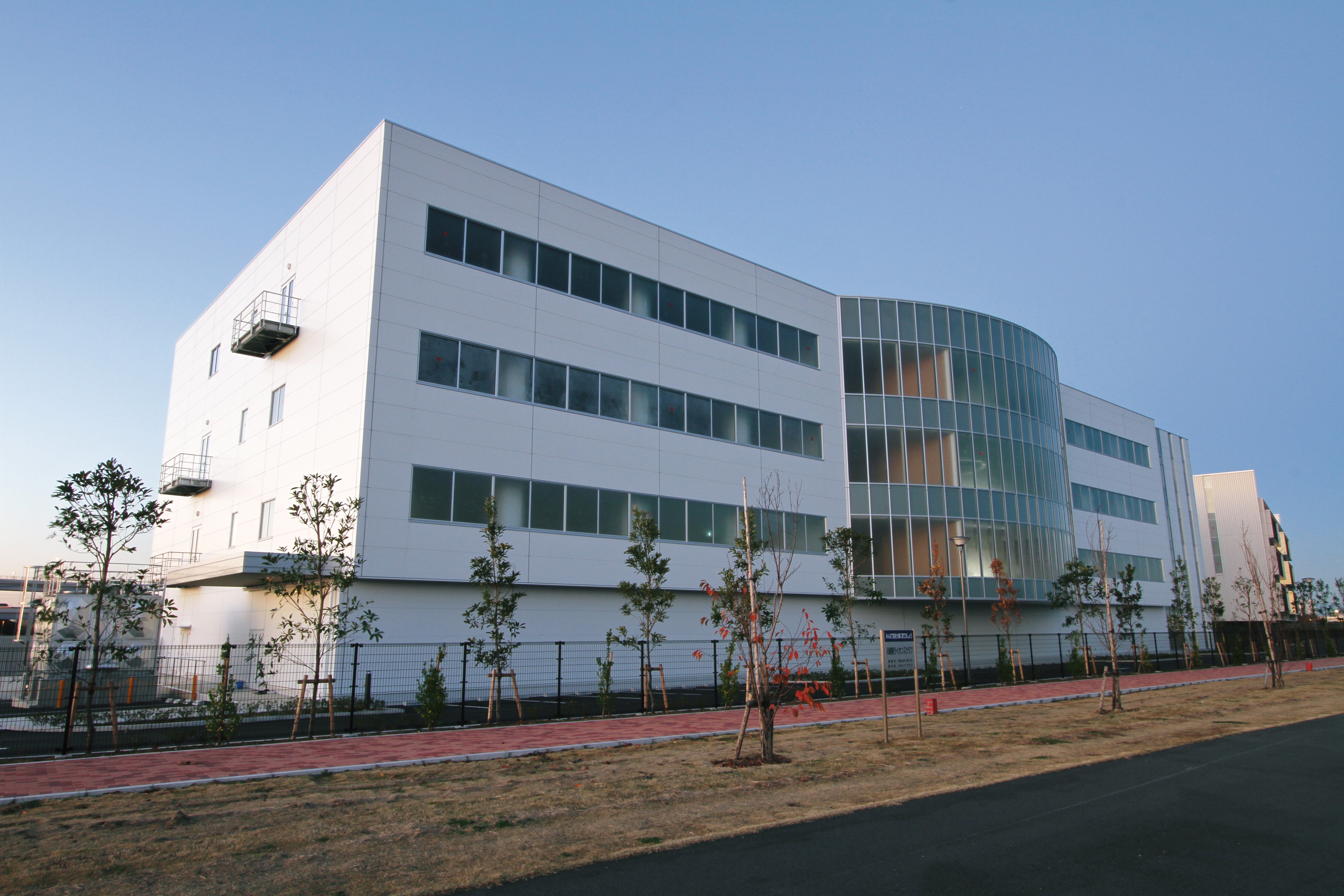 Business for Good〜ビジネスで、より良い世界を〜 Vol.03 大きな夢を抱く小さな都市国家で活動するMedtronic