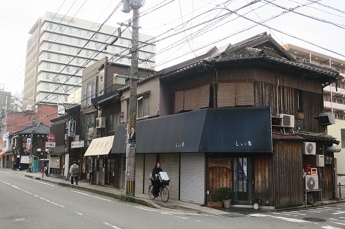 吉原の遊郭関連専門書店「カストリ書房」、より広いスペースへ移転｜リアルイベント・出版・流通・書店ニュース｜破滅派