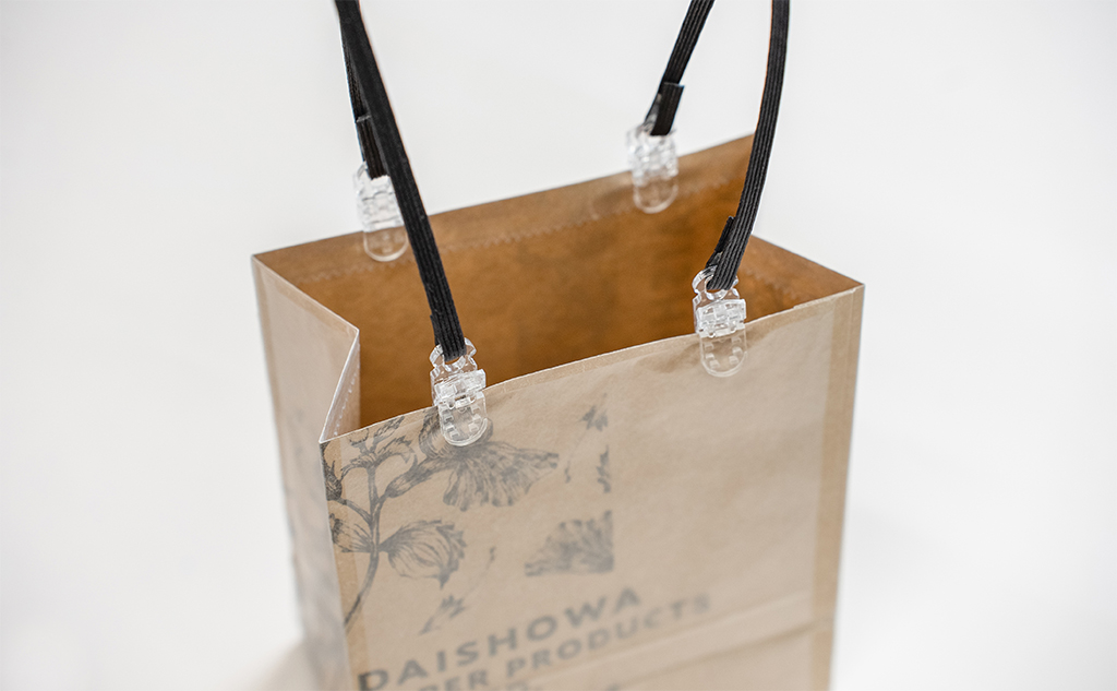 SNSで話題！ブランド紙袋をリメイクする方法