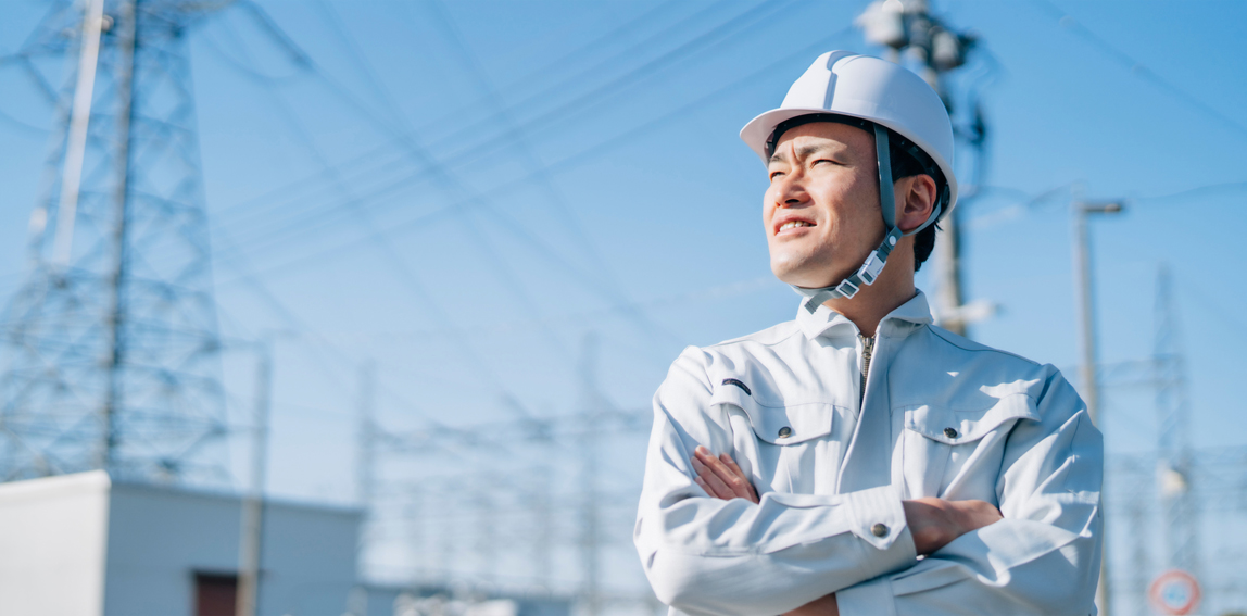 電気工事士の「服装」：現場で安全と効率性を両立させるプロの装備ELECAREER エレキャリア