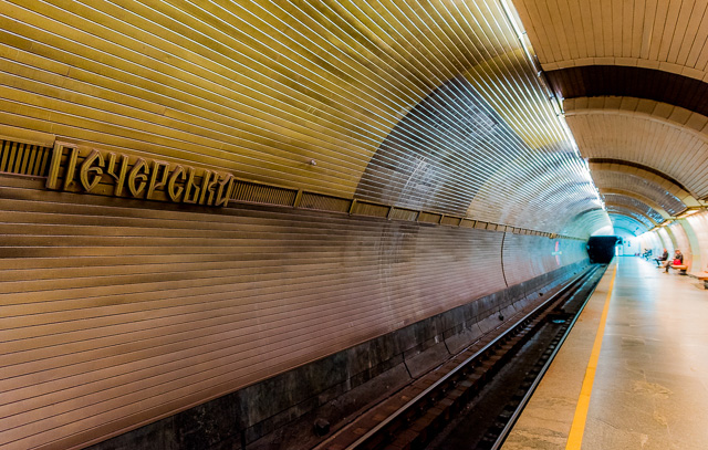 モスクワの地下鉄はなぜこれほど深いのか