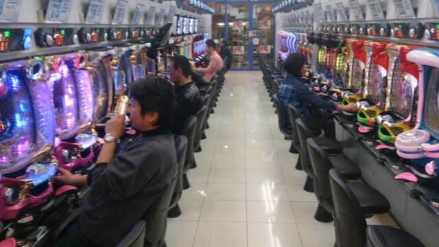 フロアマップ公開中 フジ伊勢原店伊勢原市 伊勢原駅パチンコ・パチスロ店舗情報