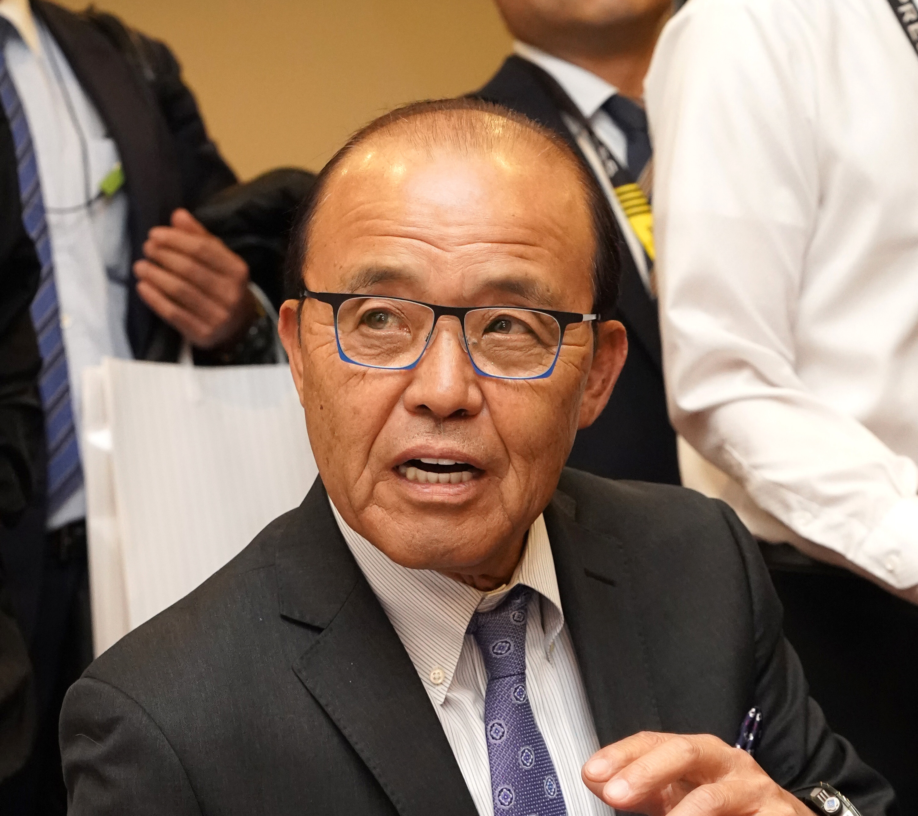 首位・広島に敗れ「連覇は絶望的」な阪神・岡田監督のレプリカユニが売れ行き好調なのはなぜ？マネーポストWEB