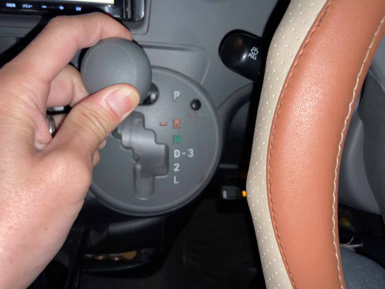 MT車・AT車の特徴コラム愛知で自動車なら エイト株式会社