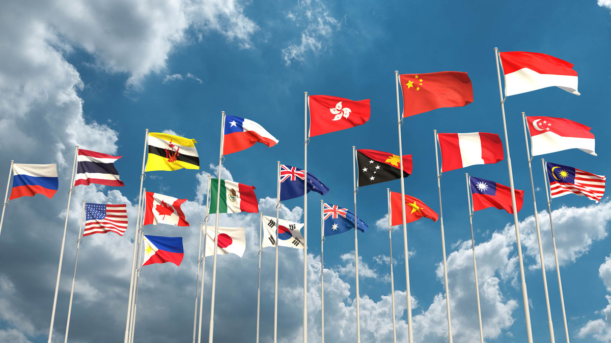 白い背景に分離されたトランスニストリア国旗の絵文字、大きなサイズの黄色の笑顔の絵文字のイラスト素材・ベクター Image 231947772