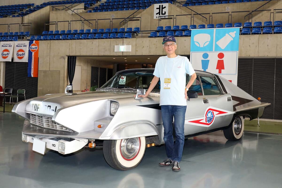 PAAREN イム GLIEN, ドイツ - 5 月 19 日: 高級車クライスラー インペリアル クラウン、1968 年、「旧型」のショーMAFZ、2013 年 5 月 19 日 Paaren イム Glien、ドイツの写真素材・画像素材 Image 54546054