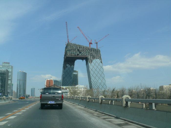 第2回 「大ズボン」：中国中央電視台 CCTV 本部ビル その１東福大輔記事・コラム一覧