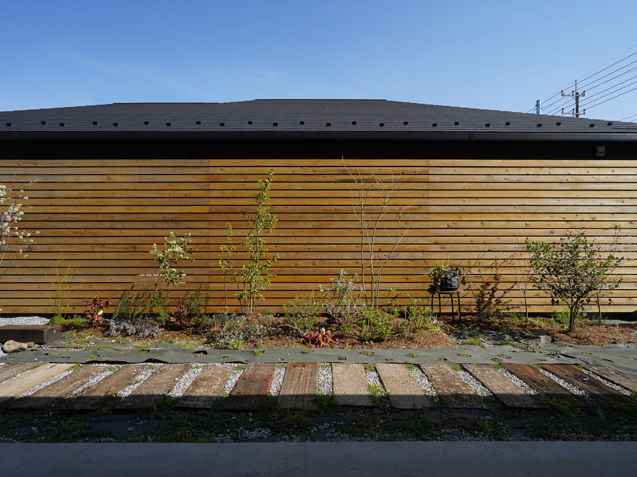 工事費コミコミ！激安境界メッシュフェンス -外構・庭・リフォームエクステリア情報