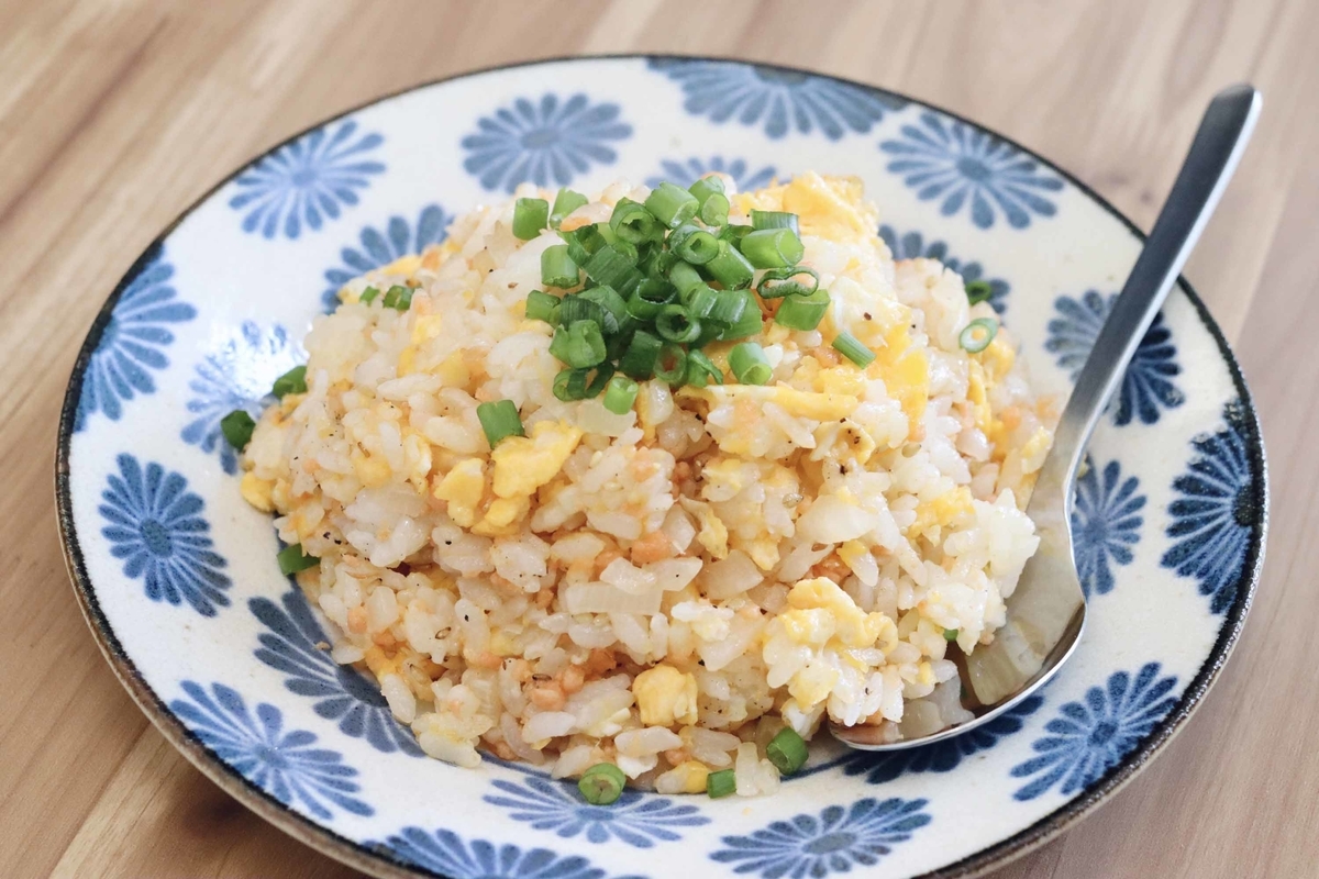 「秘密の恋人」が一枚一枚慈しむように服を脱がせていく——『帰らない日曜日』の美しく官能的なラブシーン映像