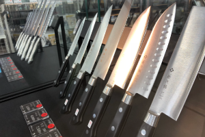 新潟県燕市物流センター ストックバスターズ・燕店: マッキ色 -2nd Stage