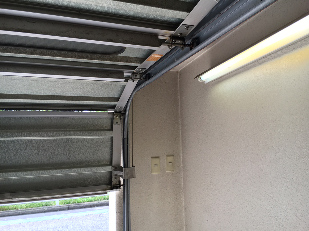 軽量シャッター電動式の停電時の手動操作について - シャッター等を扱う総合建材メーカー文化シヤッター株式会社