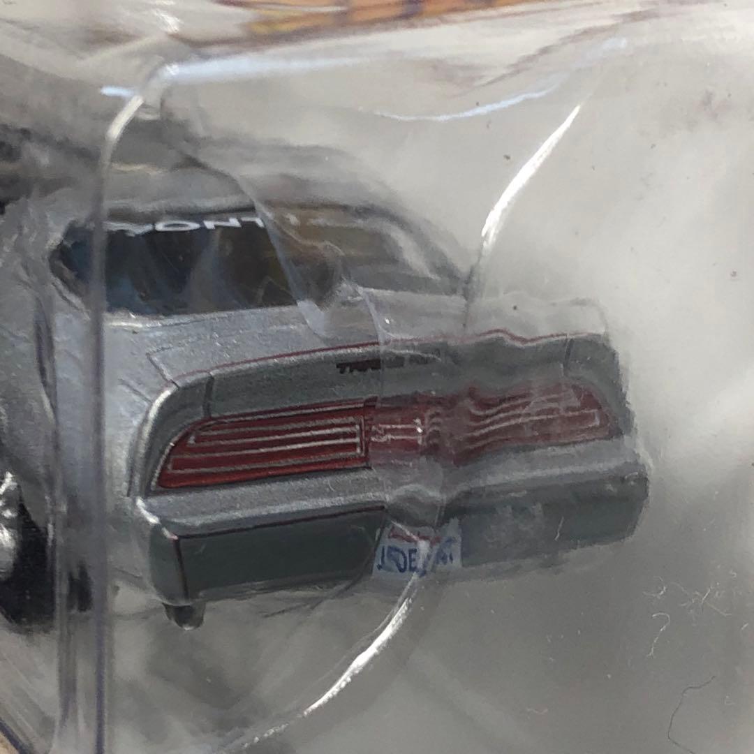 グリーンライト1 43 ポンティアック ファイヤーバード トランザム 1979 ブルー ＃86348 グリーンライト 1980 ファイヤーバードトランザム 4.9ターボ White Blue Bird 1:18 1of999 - レッドラインコレクティブルズ