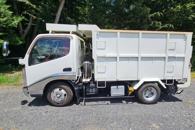 英語仕掛け絵本2冊 トーマス&ダンプカー - メルカリ