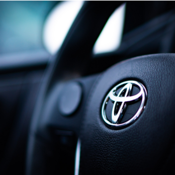 楽天市場 トヨタ エンブレムの通販