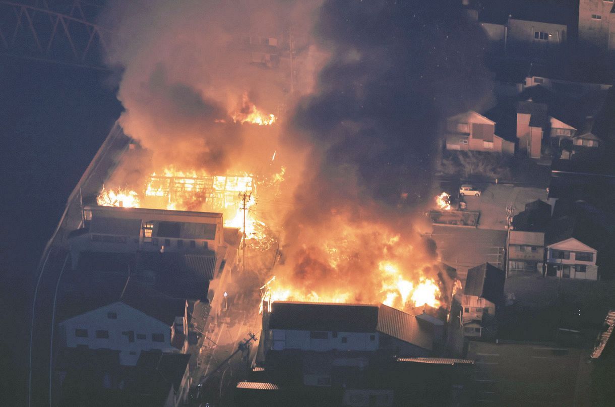 見えぬ再建の道のり 千年以上の歴史を紡ぐ輪島朝市、半日で焼失 水がなく迫る火の手を阻めず共同通信 プレミアム沖縄タイムス＋プラス