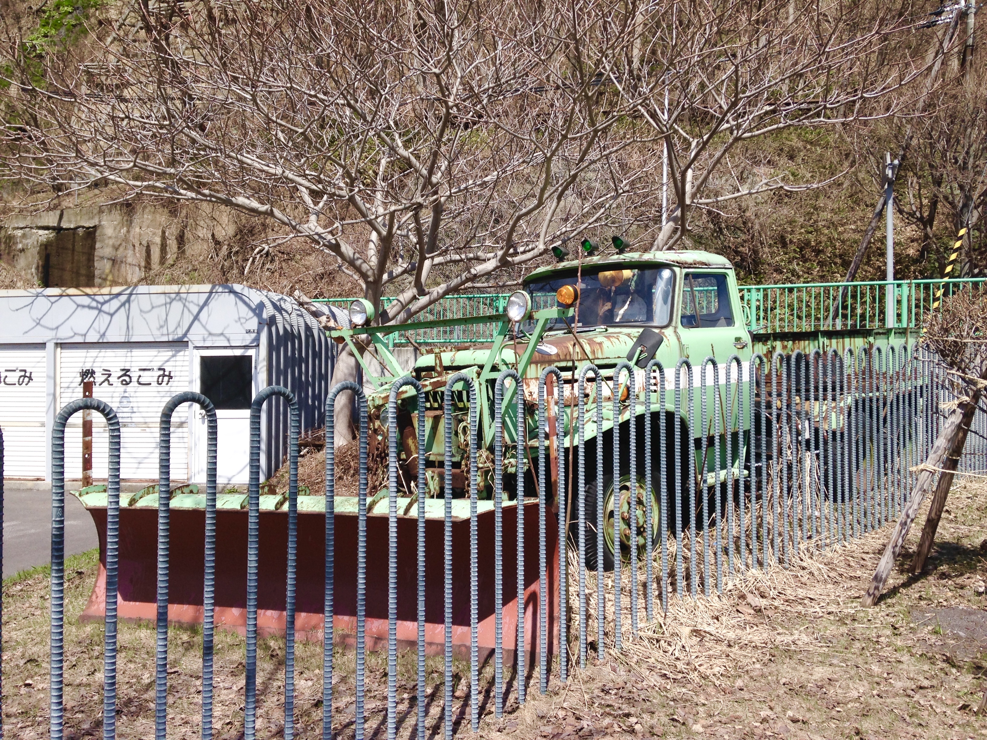 いすゞＴＸＤボンネットトラッククレーン因伯通運 株式会社