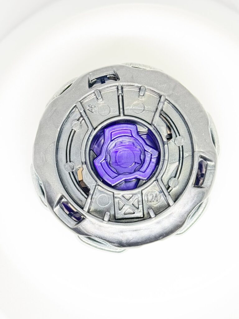 ベイブレードX 最重量ディフェンスベイペルセウスダークB6-80Wの性能評価 CX カスタムライン