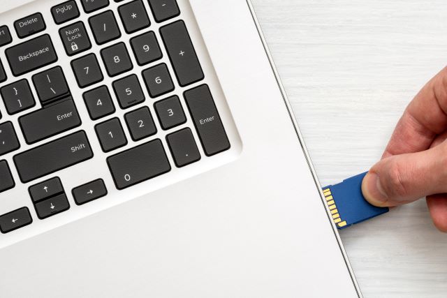 ドライブレコーダーのSDカード。録画時間・保存期間チューリッヒ