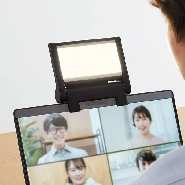 ゲームと在宅ワークを快適に。PCデスク周りとガジェット紹介！NanoleafのLEDパネルでお洒落に彩ろう！Tsukishiro.blog