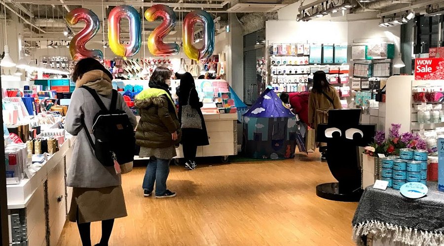 Halloween！, フライングタイガー 表参道店のハロウィン装飾をしてきました。, @flyingtigerjp , フライングタイガー 部活 クラフト部部長Aki, styling, @sign.tokyo @sayaca_mama @partika_info , With @misa525