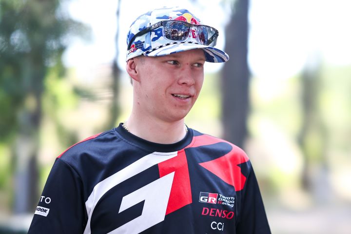 パドレス、アラエスと1年「22億円」で契約合意 年俸調停を回避 “トレード噂”の3年連続首位打者CoCoKARAnext ココカラnext