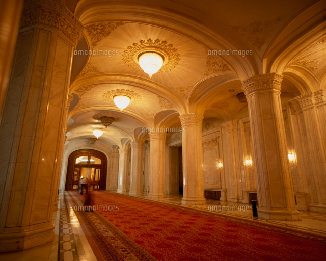 贅沢三昧の「国民の館」 ～ルーマニア～ : 絵手紙グッドタイミング