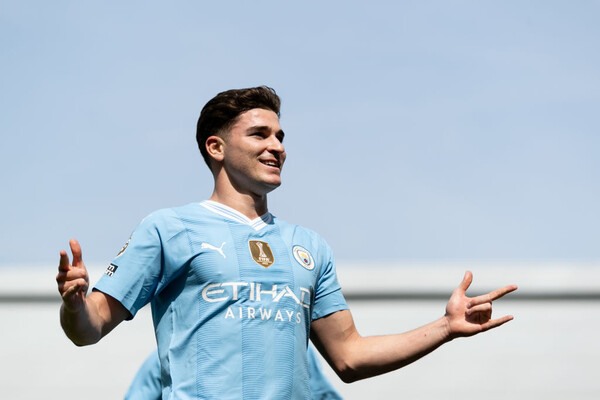 指揮官の肖像 ジョゼップ・グアルディオラ「世界を変えても、決して満足しない指揮者」サッカー批評Web