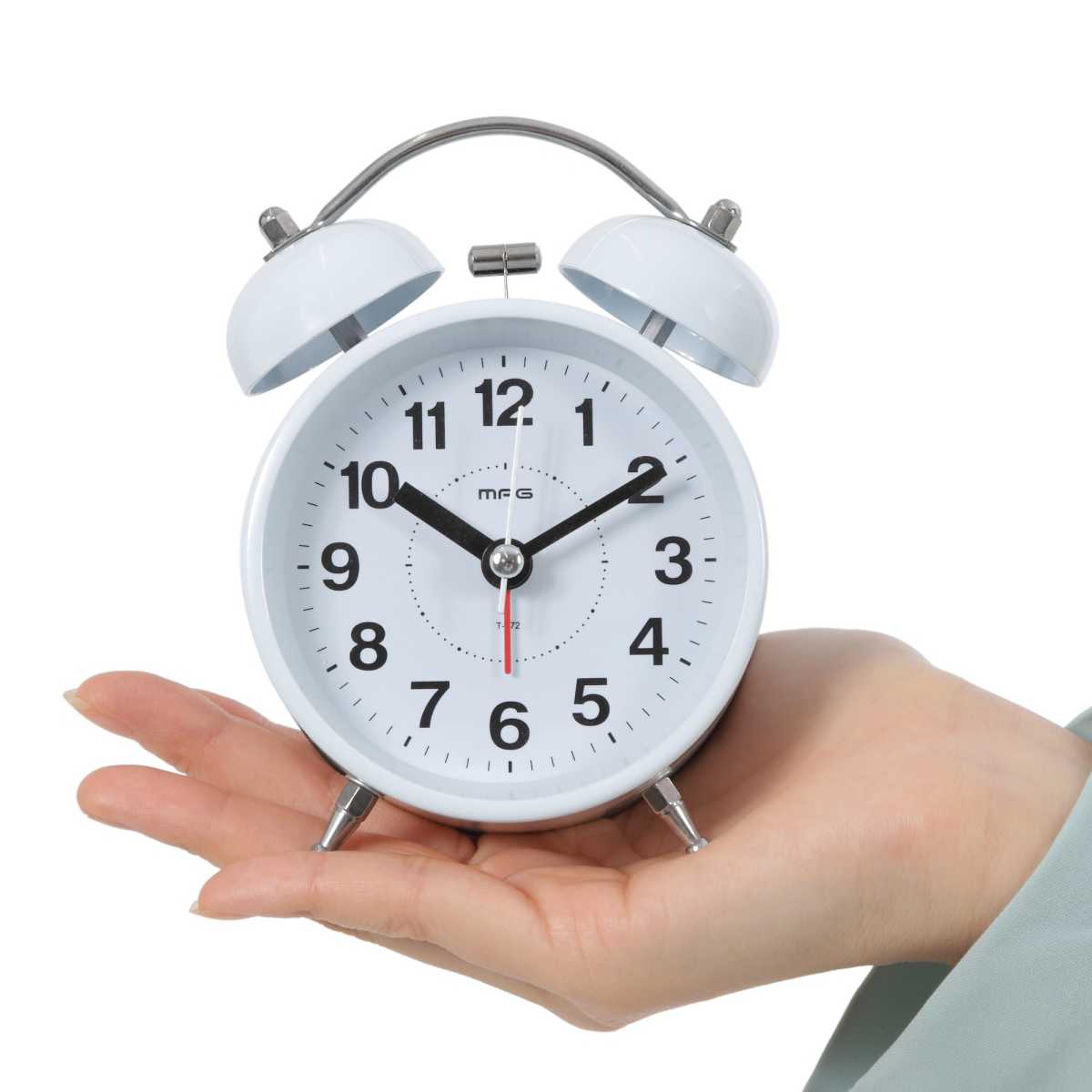 dショッピング 目覚まし時計 MAG ベル音目覚まし時計 プチベルズ時計 置き時計 アナログ めざまし時計 置時計 とけい クロックコンパクト シンプル アナログ時計 アラームクロック ライト機能 寝室 卓上 ホワイトカテゴリ：生活雑貨の販売できる商品