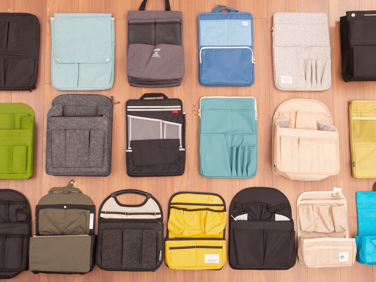 リュックインバッグ バッグインバッグ ビジネス バックインバック インナーバッグ 縦型 薄型 小さめ 軽量 男女兼用 メンズ ビジネス 通勤 A4用13ポケット 中身整理 収納 小物入れ バッグ中身 仕分け トートバック カバン仕切り 13インチPC バッグインバッグ 縦型 A4