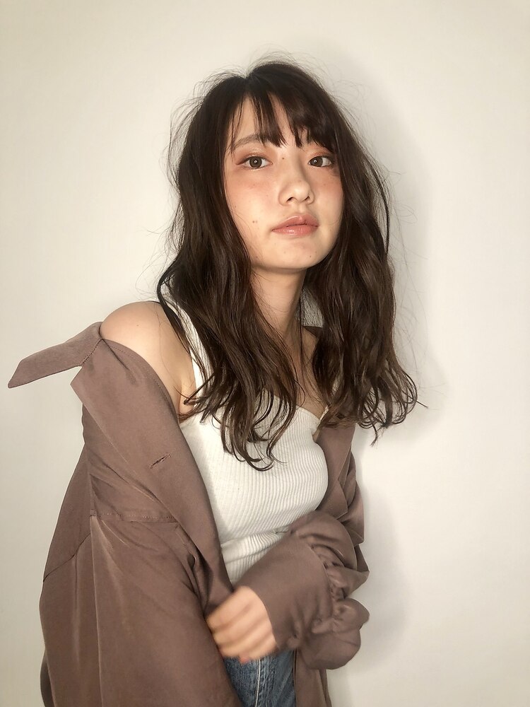 カメラが思い出を濃くしてくれた」。山本莉子＆白井真斗が使いこなすmini 40 – 【Cheki 