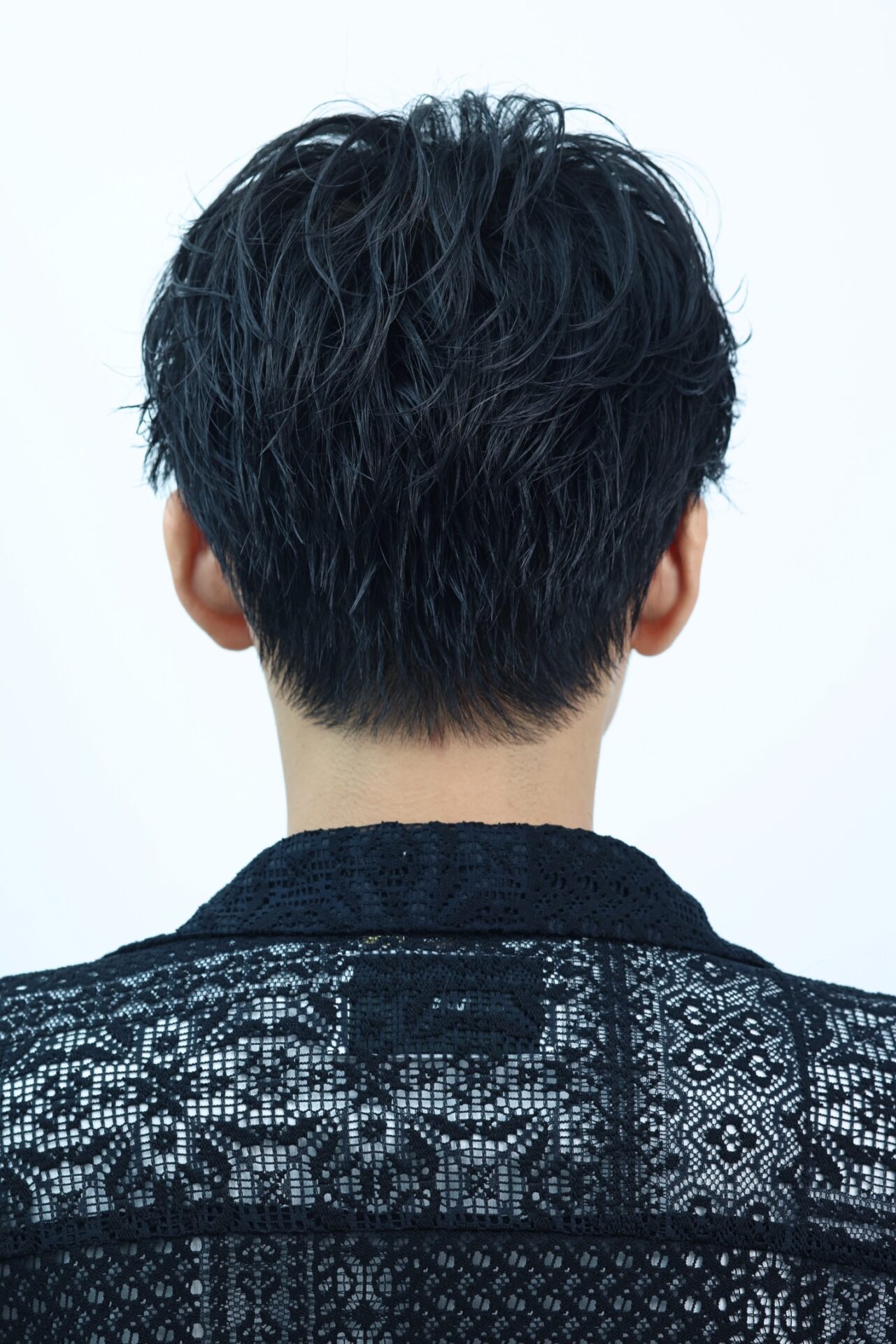 2025秋冬 メンズヘア すっきり清潔感のある 秋センターパート - MEN'S BEAUTY TOPICS