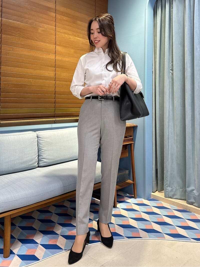 カジュアルレディースコーデ25選オフィスカジュアル・人気ブランドのバッグやジャケット・スニーカーでつくるファッションPrecious.jp プレシャス