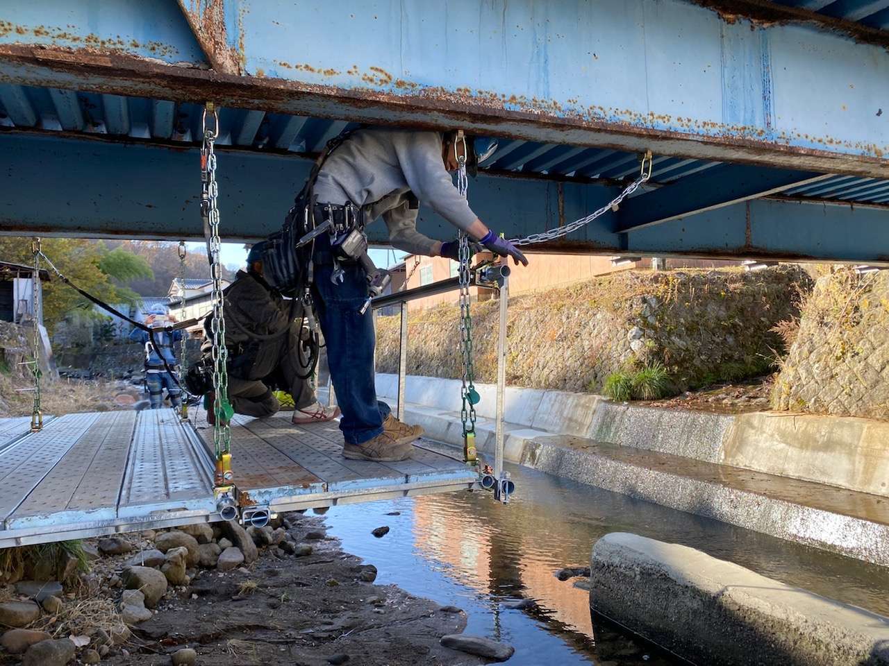 橋梁吊り足場のOSK