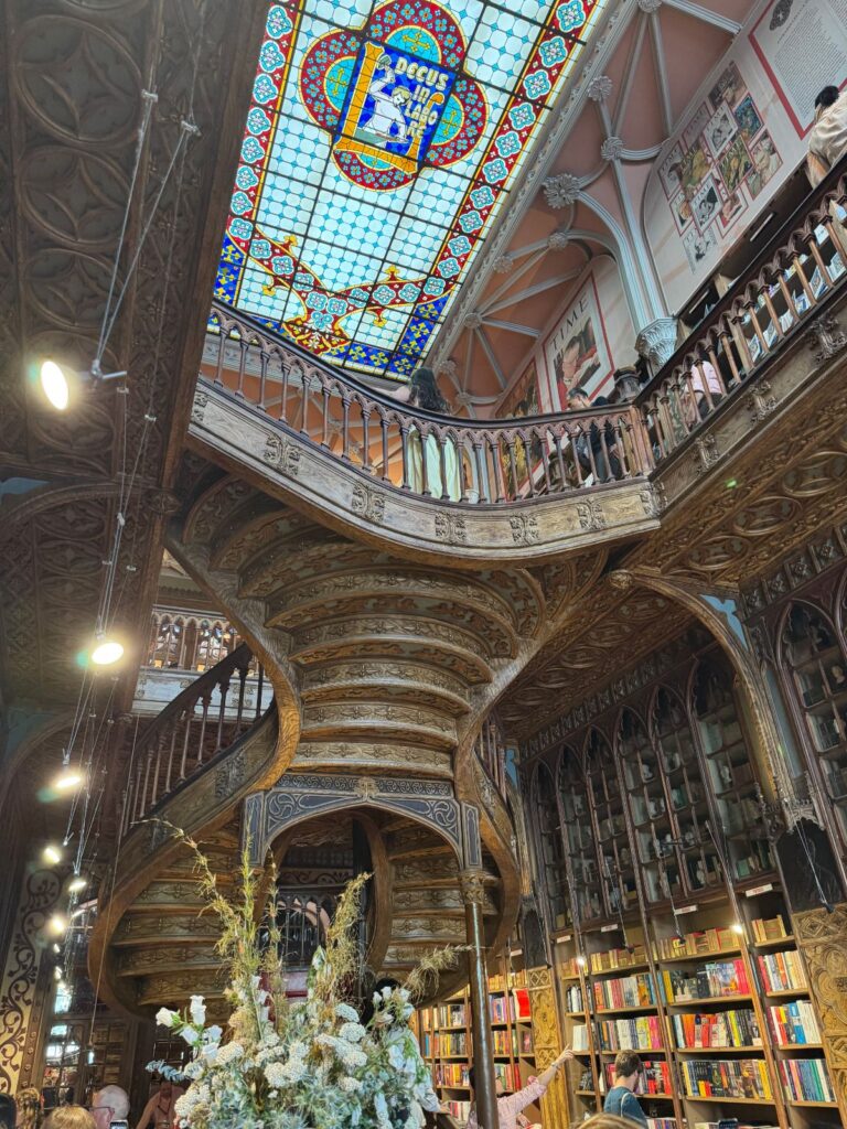 無料で！？ハリポタの世界観漂うポルトのレロ書店入場方法酸いも甘いも嚙み分けよう